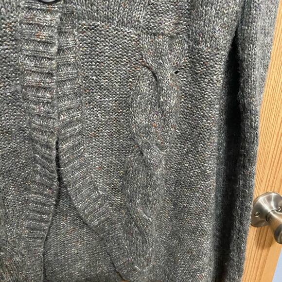 Maurices Chunky & Cozy One Button Sweater Women's Size Medium Gray w/ Color Pops - Picture 4 of 7